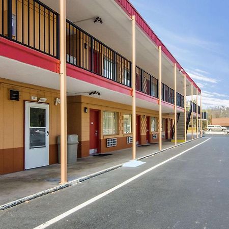 Econo Lodge Near Motor Speedway Bristol Exterior foto